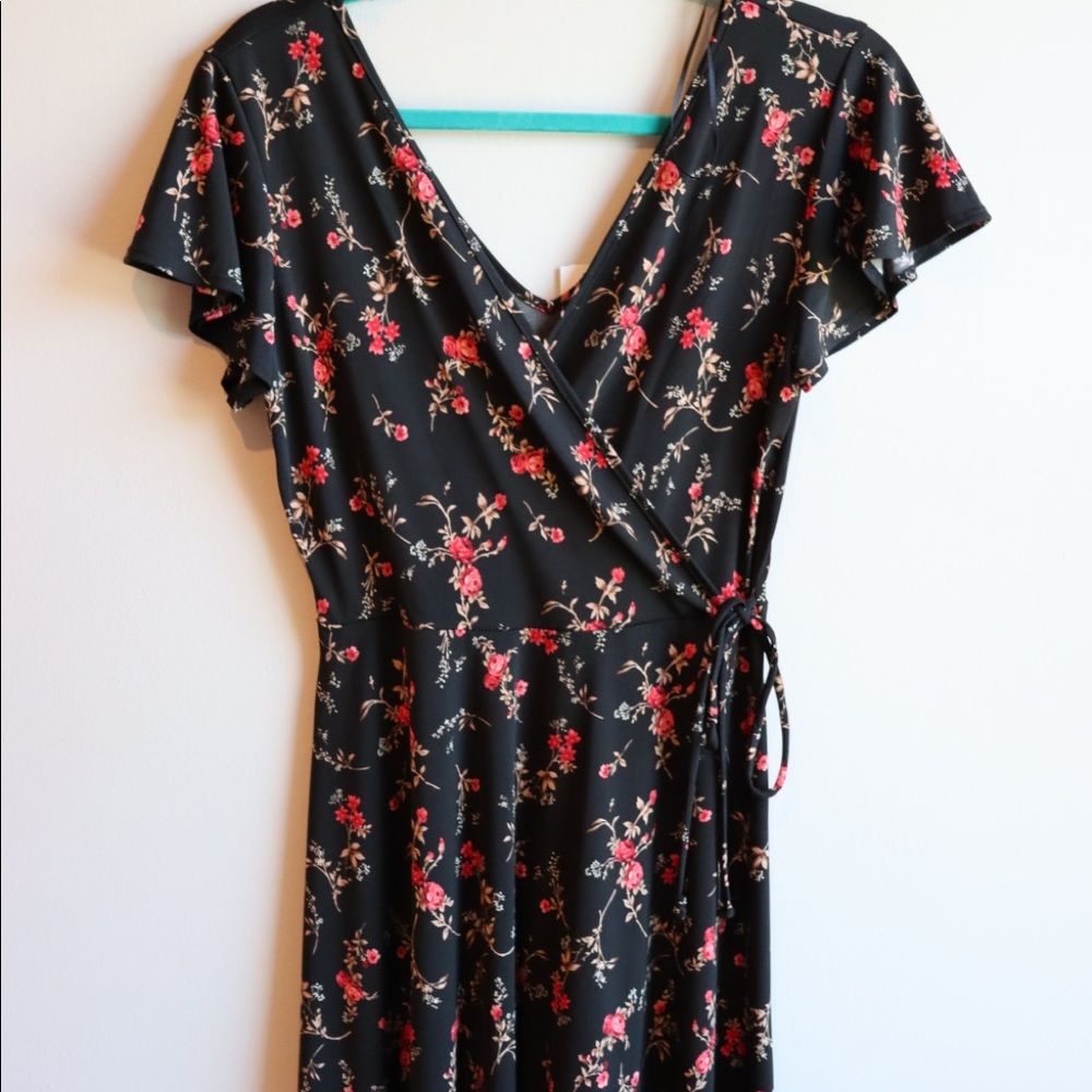 Dress - Picture 3 of 4